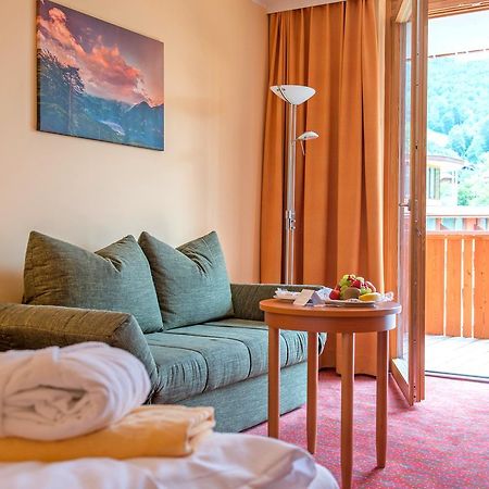 Vivea Gesundheitshotel Bad Goisern 巴德哥依斯恩 外观 照片