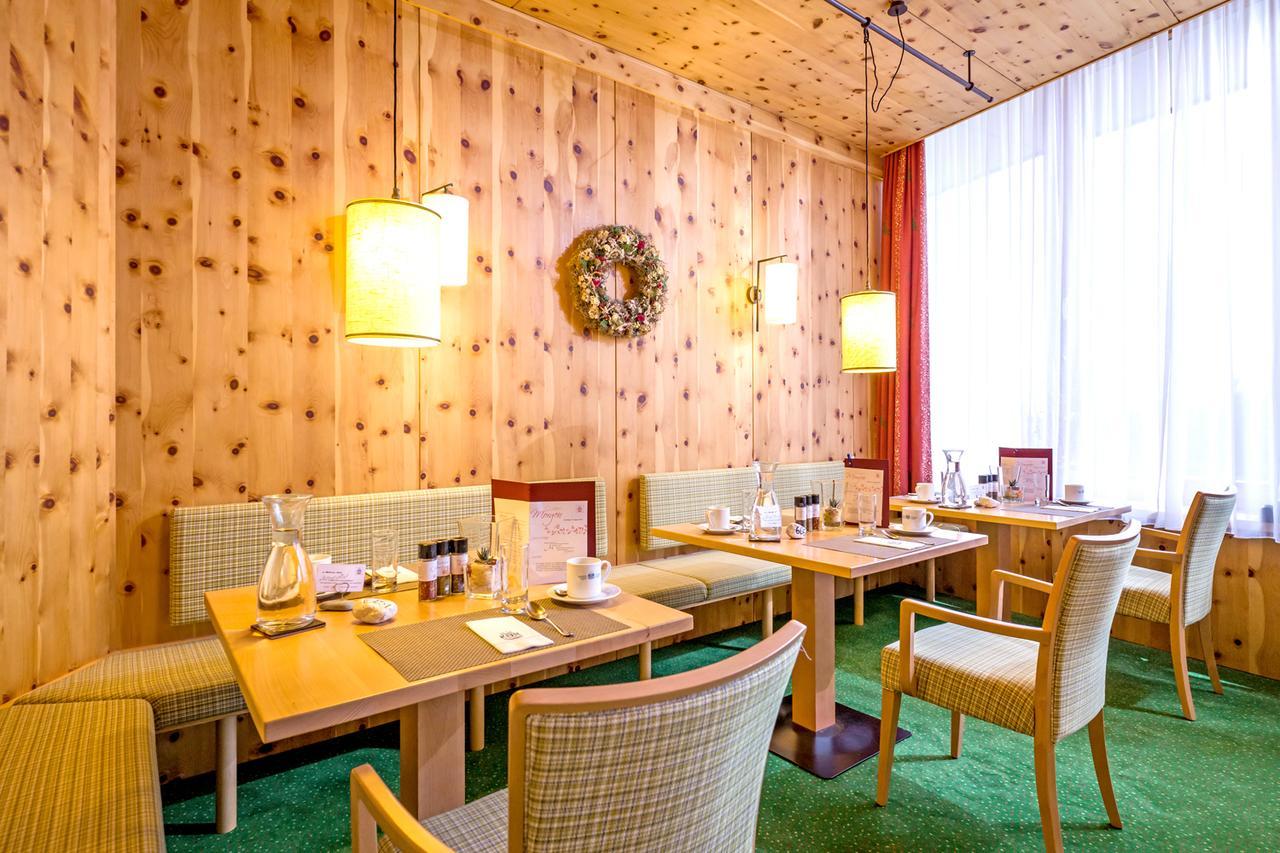 Vivea Gesundheitshotel Bad Goisern 巴德哥依斯恩 外观 照片